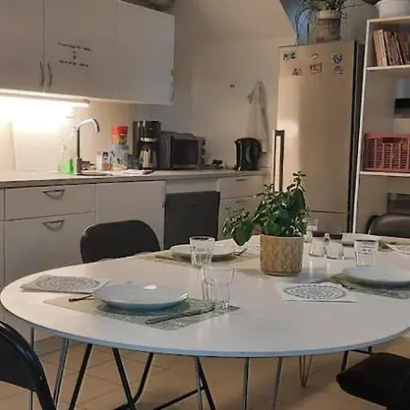 Wooden Box With Sleeping Amenities Vindegade 53e *