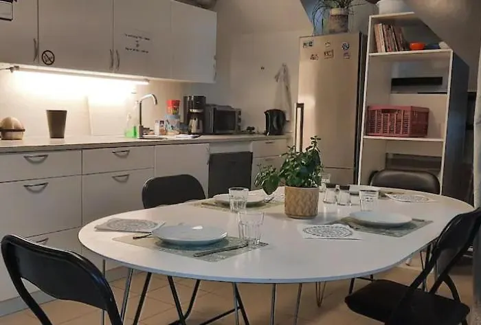 Wooden Box With Sleeping Amenities Vindegade 53e *